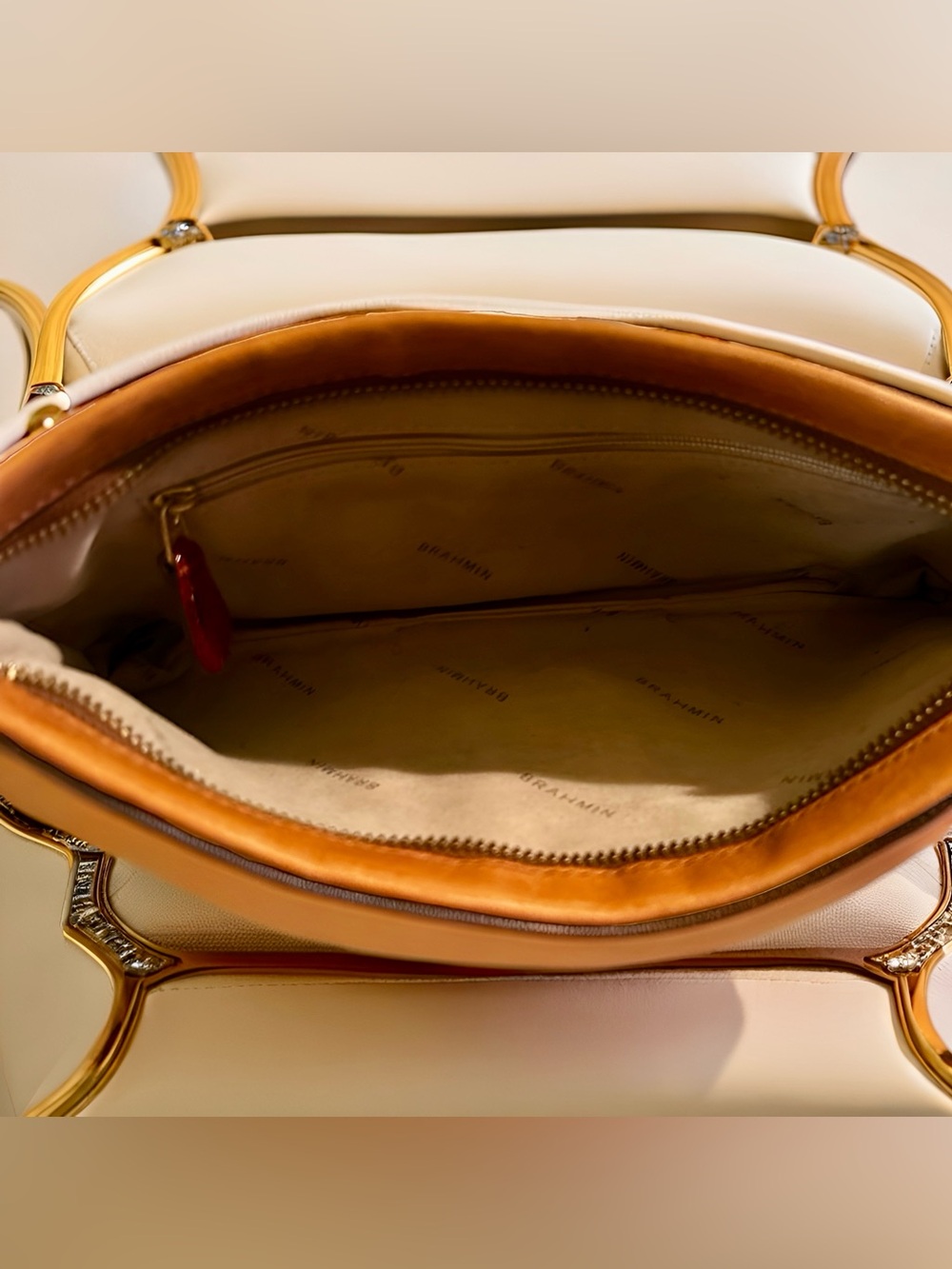Brahmin Daisy Wristlet – Pecan Melbourne Croc Embossed Pouch w/ Removable Strap - Picture 3 of 3